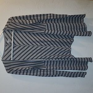 SO Women's long sleeve medium